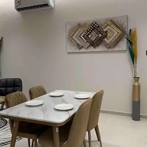  شقة انيقة نوفا الملقا